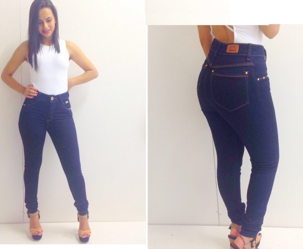 Calça jeans OCASIÃO com lycra e botoes