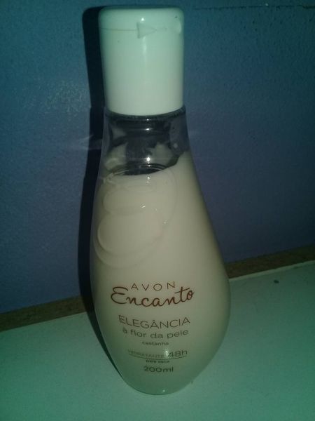 Encanto Loção Corporal Hidratante 48h : Elegância - 200ml