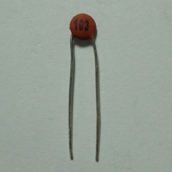 capacitor cerâmico 10nF x 50V (103)