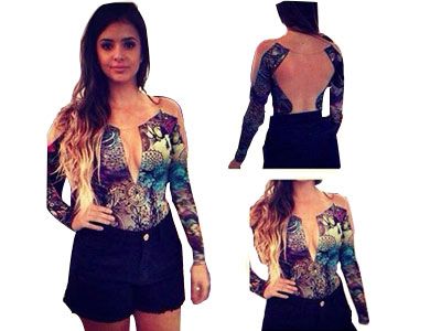 Blusa com estampa floral e de renda