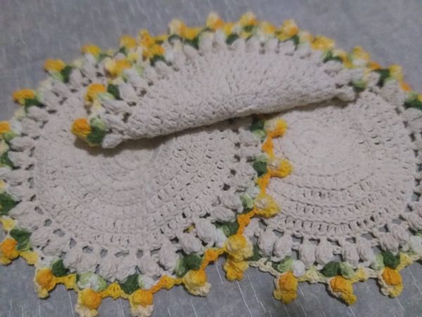 Kit Sousplat de Crochê 8 Peças
