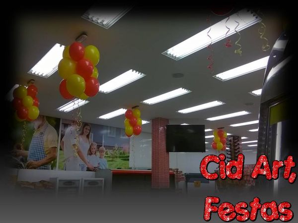DECORAÇÃO COM BALÕES