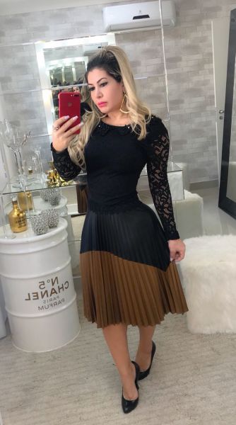 Saia plissada
