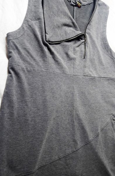Vestido Novo Milanina Cinza com detalhe em zíper