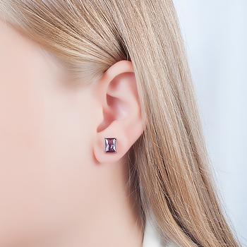 Brinco Retângulo Grande Folheado Ródio Negro com Cristal Roxo