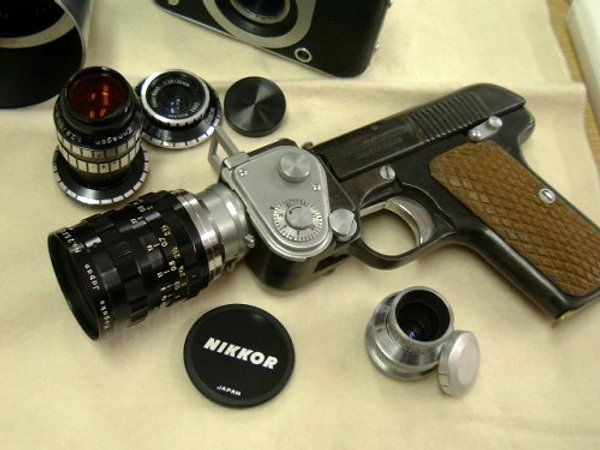 A câmera-pistola do Japão