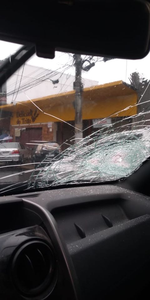O dia que um cara tentou me atacar com uma barra de ferro