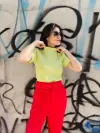 Blusa Canelada Gola Alta com Manga Curta Olívia