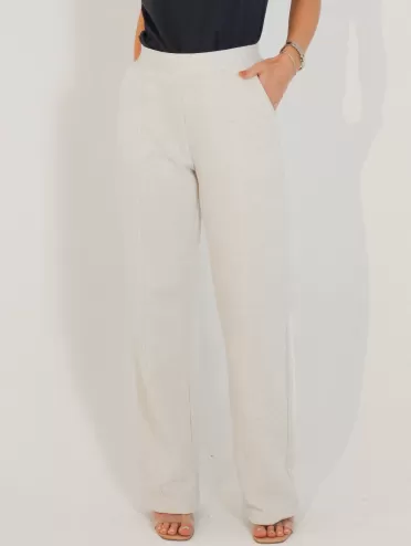 Calça Reta Feminina de Malha Linho e Nervura Beatriz com Bolso Faca e Cós Elástico
