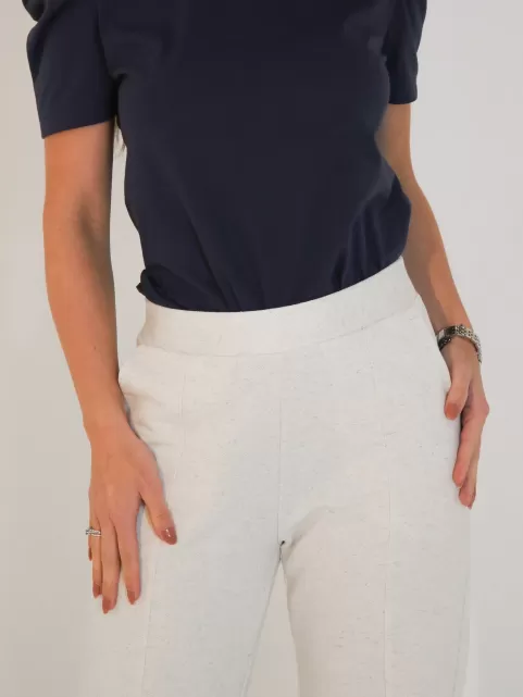 Calça Reta Feminina de Malha Linho e Nervura Beatriz com Bolso Faca e Cós Elástico