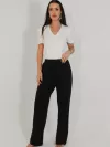 Calça Reta Feminina de Malha Ester com Bolso Faca e Cós Elástico