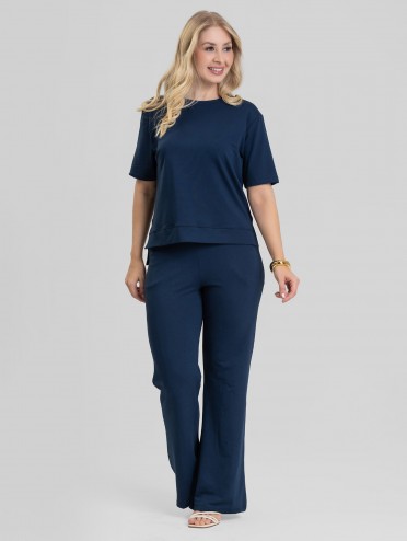 Conjunto em Molecotton de Viscose Premium com Calça Flare e Blusa Alongada Maitê Marinho Resort