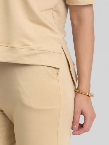 Conjunto em Molecotton de Viscose Premium com Calça Flare e Blusa Alongada Maitê Bege Claro