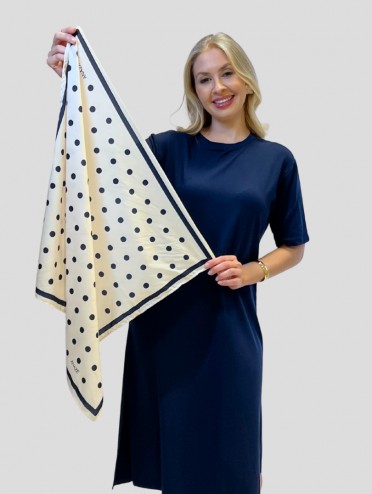 Lenço Quadrado Acetinado Estampa Poá Marinho