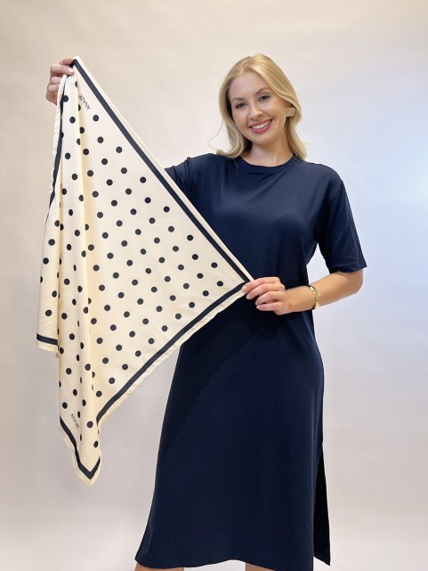 Lenço Quadrado Acetinado Estampa Poá Marinho