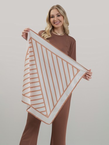 Lenço Quadrado Acetinado Estampa Listras Camelo