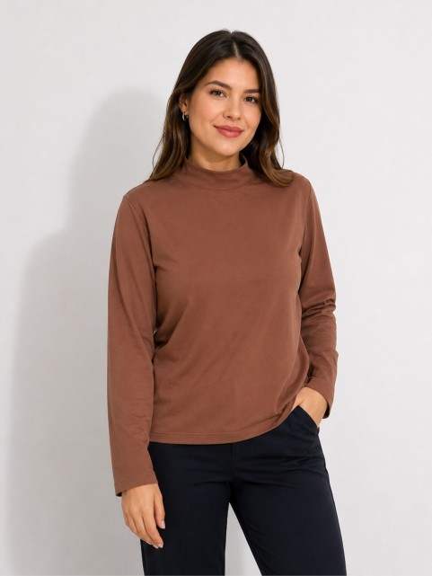 Blusa Feminina Gola Alta e Manga Longa de Algodão Isadora Marrom
