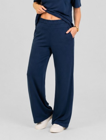 Calça Flare em Molecotton Premium com Bolso Faca e Cós Elástico Marinho Resort