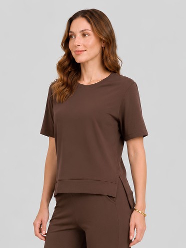 Blusa Alongada em Molecotton Premium com Abertura Lateral Marrom Café