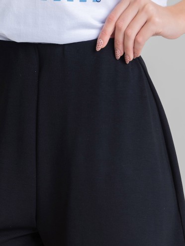 Shorts Molecotton de Viscose Premium Evasê Preto Suelen