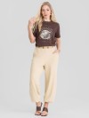 Camiseta Feminina Algodão Premium Estampada Morning Club Marrom Café