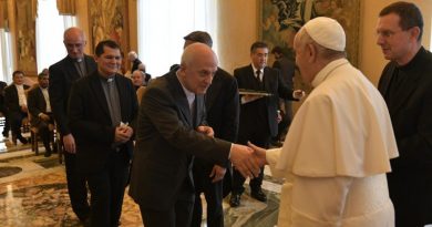 Papa afirma que é preciso renovar impulso missionário ad gentes Papa afirma que é preciso renovar impulso missionário ad gentes