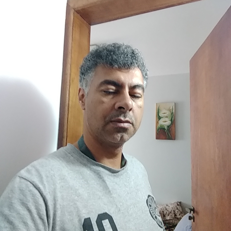 Johnnyzete de Oliveira Dias