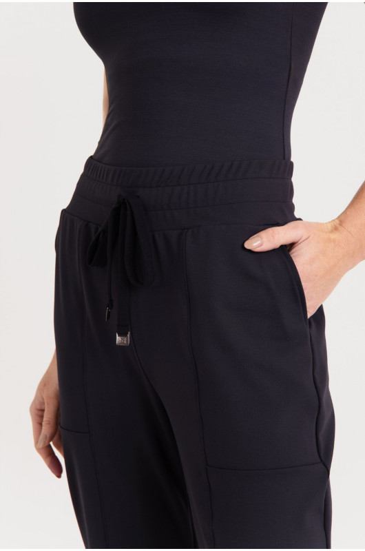 Calça Reta Versátil Feminina Preta  - 24271627 