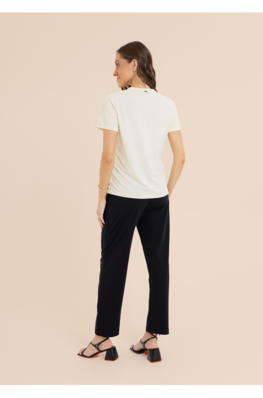 Camiseta Decote V Piquet Feminina Amarelo Cream - 24271466  