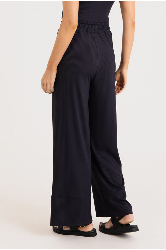 Calça Comfy Canelada Feminina Preta - 24271601