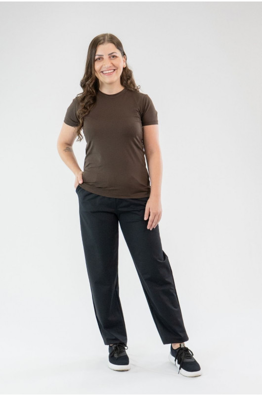 Camiseta B.ON Air Slim Alongada Feminina Marrom Expresso – 24271905