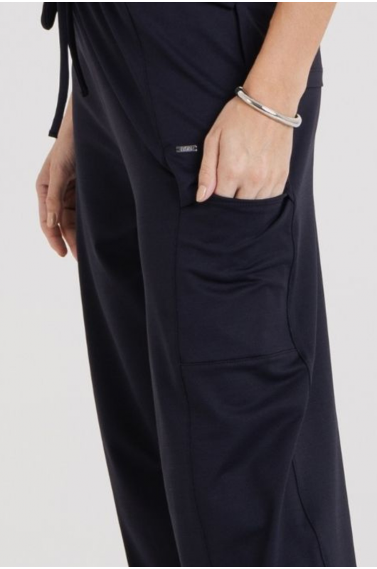 Calça Bolso Cargo Feminina Preta - 24271468