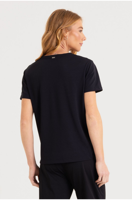 Camiseta Decote V Piquet Feminina Preta - 24271655