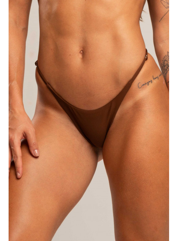 LUIZA CALDI - CALCINHA REGULAGEM BOHO BEACH MARROM