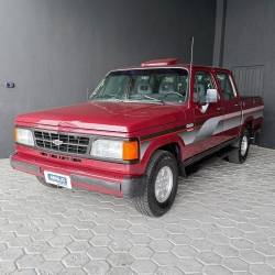 D20 Pick Up Custom Luxe 4.0 (cab. dupla)