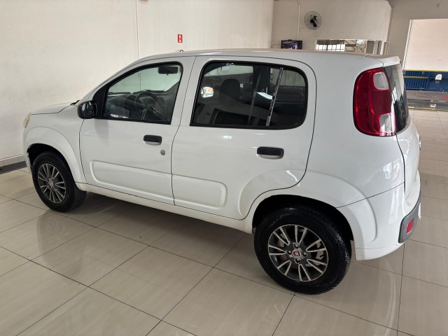 Fiat Uno Vivace 1.0 8V (flex) 4P - foto 9