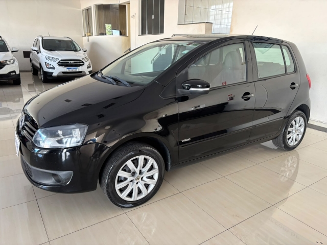Volkswagen Fox 1.0 8V (flex) (4 P.) - foto 2
