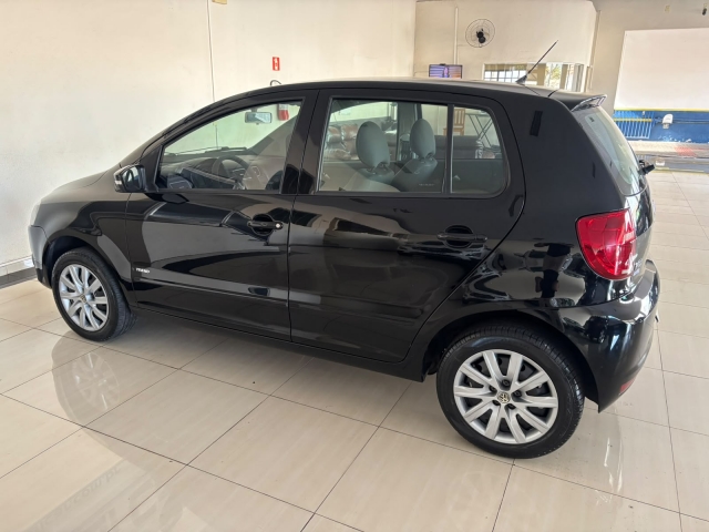 Volkswagen Fox 1.0 8V (flex) (4 P.) - foto 9