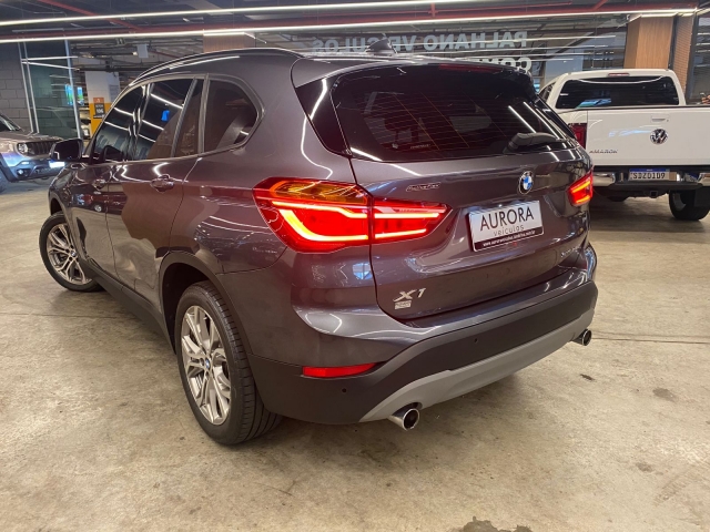 BMW X1 2.0 sDrive20i GP ActiveFlex - foto 7