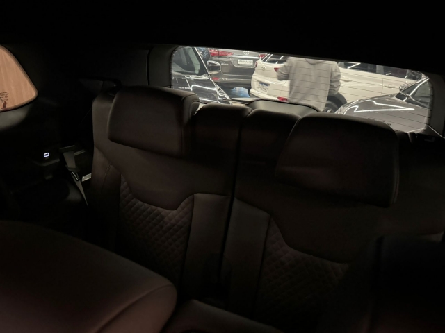 Jeep Commander 1.3 T270 Overland (Aut) - foto 6