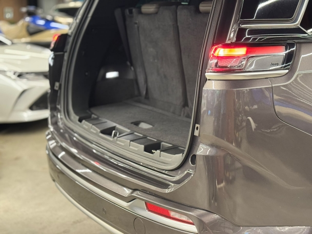 Jeep Commander 2.0 TD380 Overland 4WD - foto 3