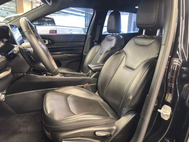 Jeep Compass 1.3 T270 Longitude (aut) - foto 13