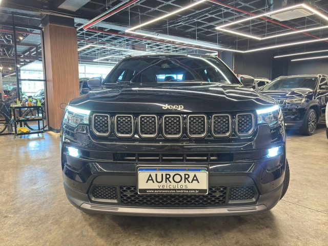 Jeep Compass 1.3 T270 Longitude (aut) - foto 2