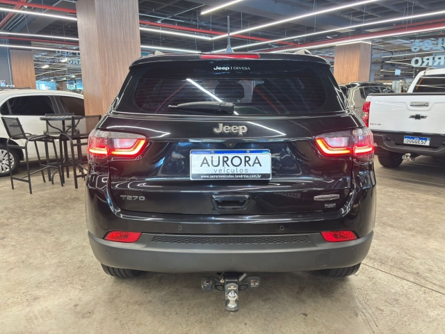 Jeep Compass 1.3 T270 Longitude (aut) - foto 3