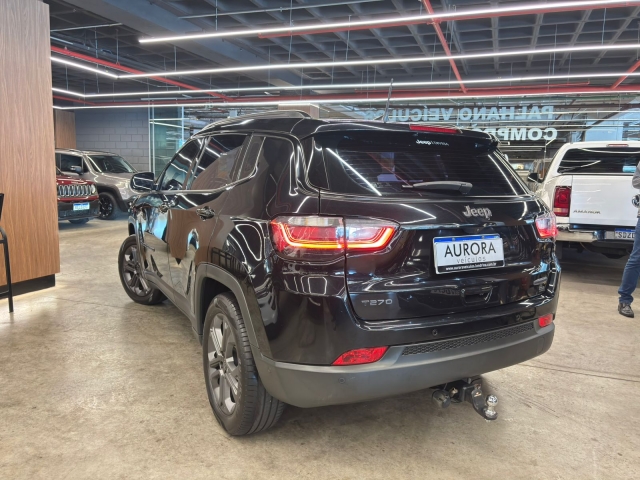 Jeep Compass 1.3 T270 Longitude (aut) - foto 4