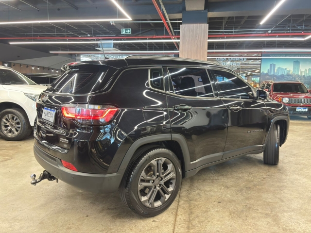 Jeep Compass 1.3 T270 Longitude (aut) - foto 5