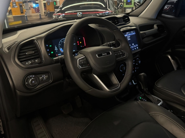 Jeep Renegade 1.3 T270 Longitude (Aut) - foto 6