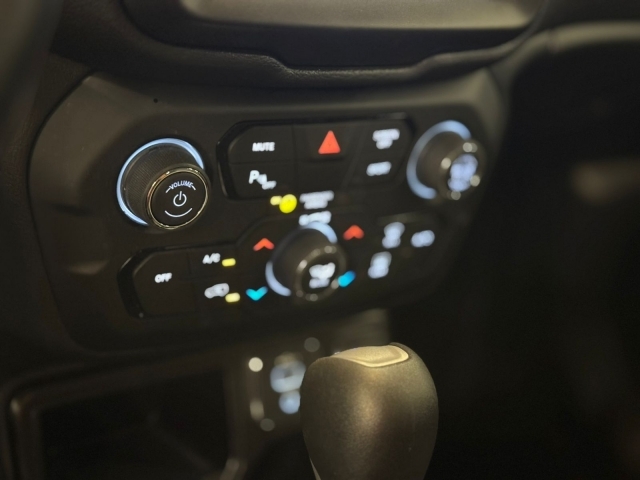 Jeep Renegade 1.8 Longitude (Aut) - foto 12