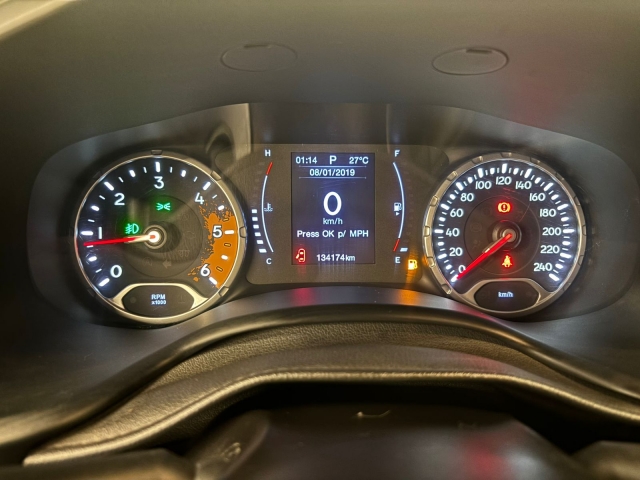 Jeep Renegade 2.0 TDI Longitude 4WD (Aut) - foto 8