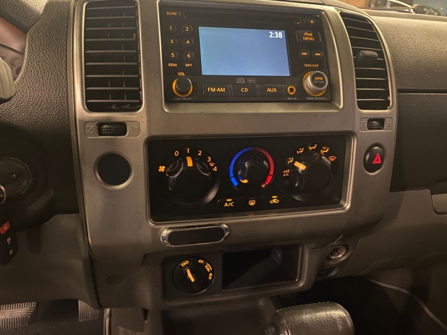 Nissan Frontier 2.5 LE 4x4 (Auto) - foto 10